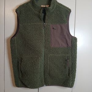Men's Olive Green Fleece Vest
